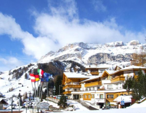 Dolomites Base Camp Hotel Olympia Arabba